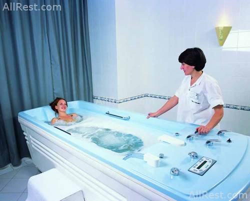 Pyramisa Suites Hotel & Casino 38